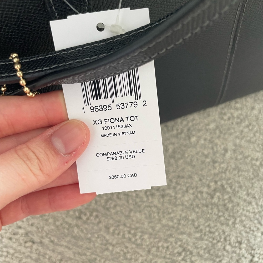 NWT Coach City Tote Bag Black Double Face Leather Casual Luxury Minimalist Chic - Picture 3 of 4